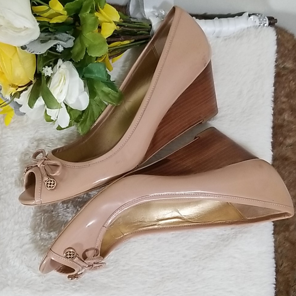 Coach PAOLA open toe patent leather wedge 9 - Picture 6 of 10
